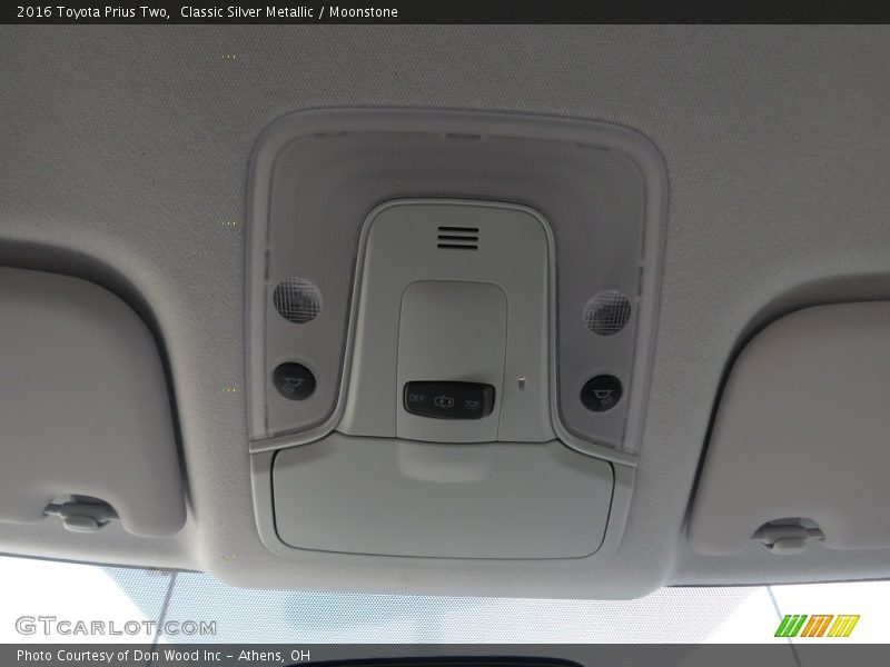 Classic Silver Metallic / Moonstone 2016 Toyota Prius Two