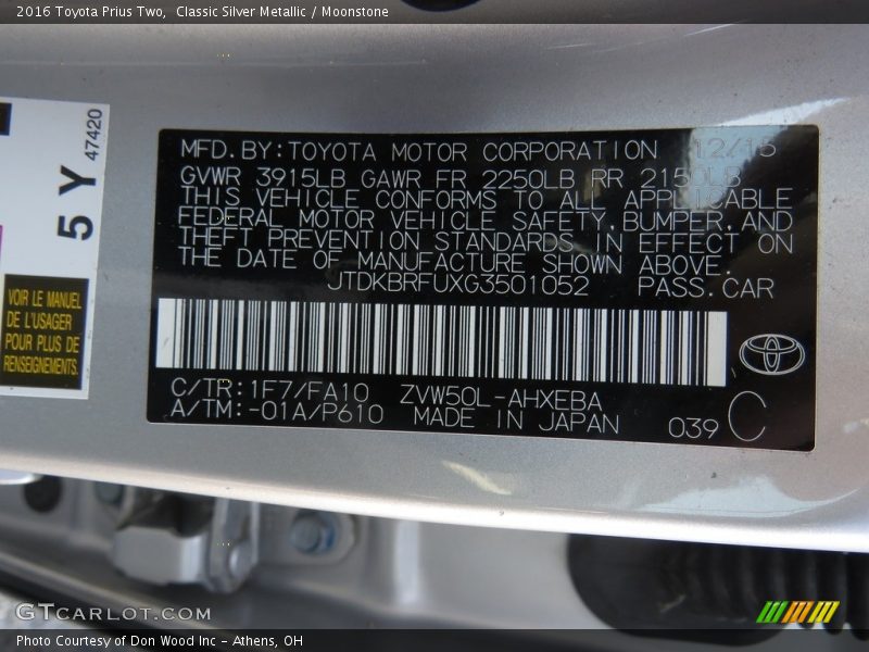 Classic Silver Metallic / Moonstone 2016 Toyota Prius Two