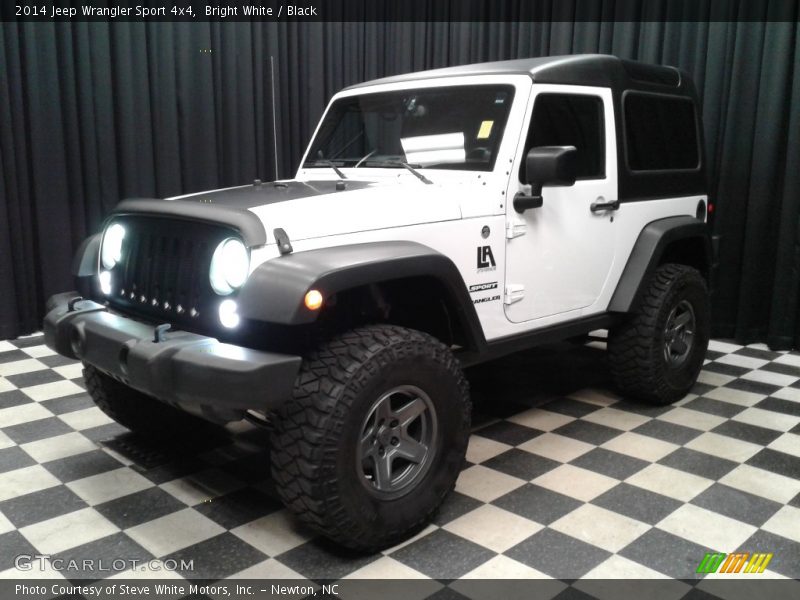 Bright White / Black 2014 Jeep Wrangler Sport 4x4