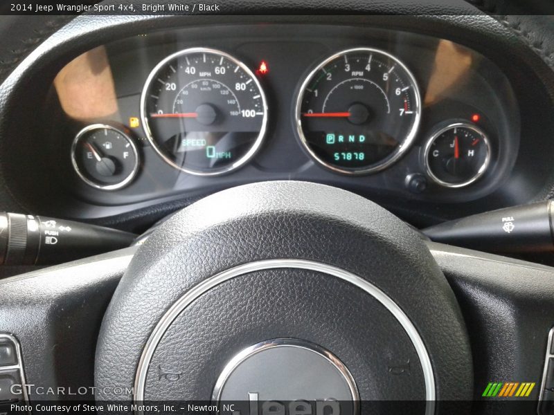 Bright White / Black 2014 Jeep Wrangler Sport 4x4