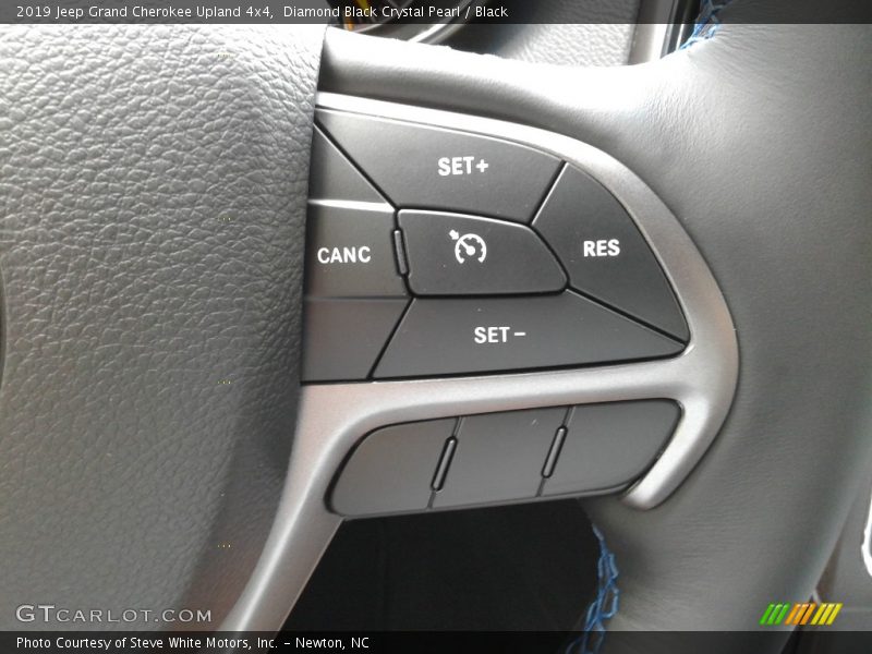 Diamond Black Crystal Pearl / Black 2019 Jeep Grand Cherokee Upland 4x4