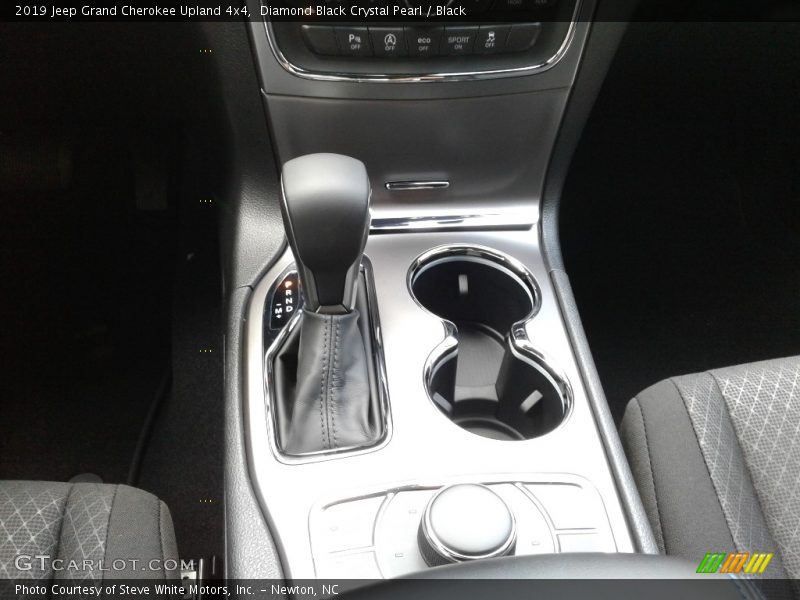 Diamond Black Crystal Pearl / Black 2019 Jeep Grand Cherokee Upland 4x4
