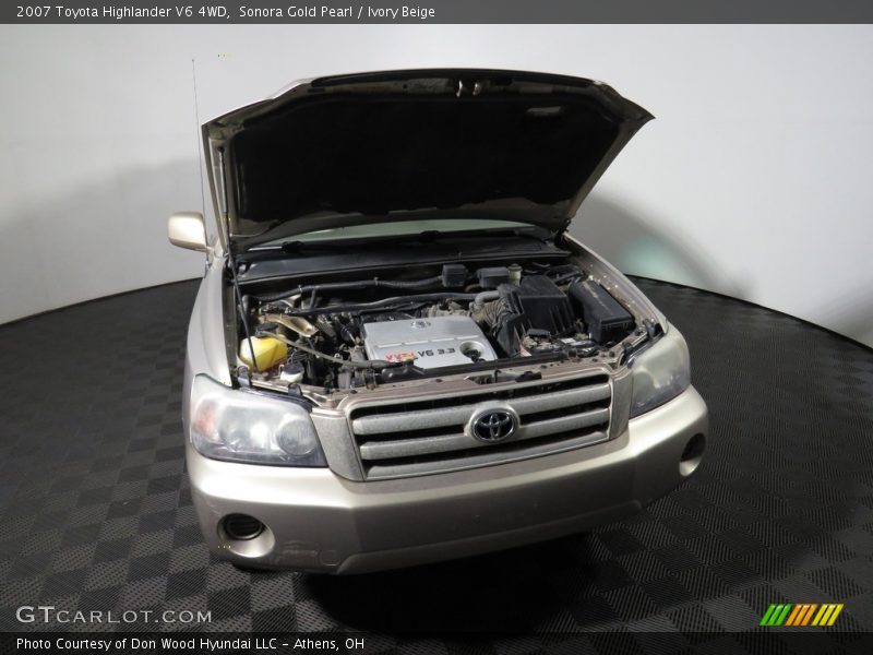 Sonora Gold Pearl / Ivory Beige 2007 Toyota Highlander V6 4WD