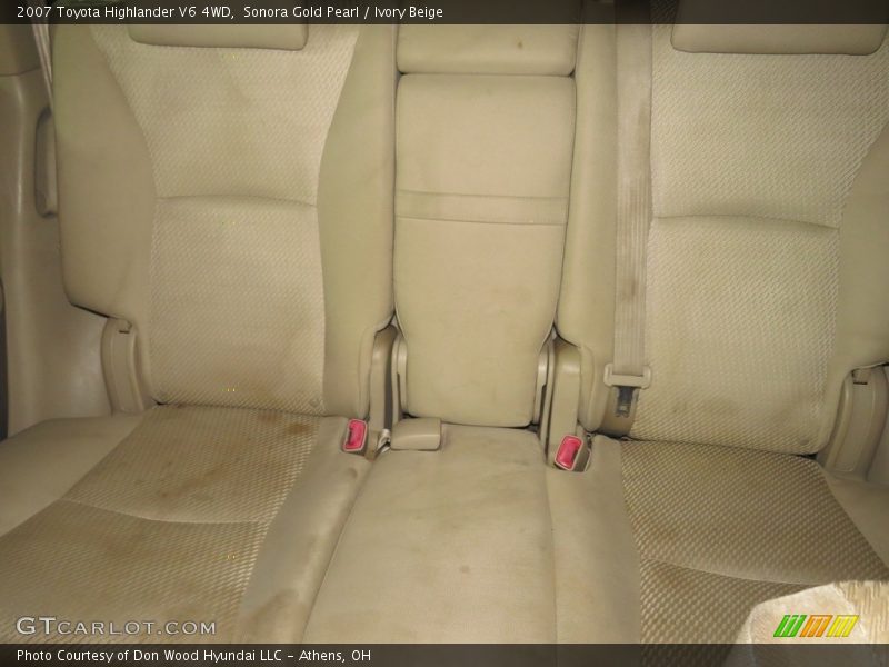 Sonora Gold Pearl / Ivory Beige 2007 Toyota Highlander V6 4WD