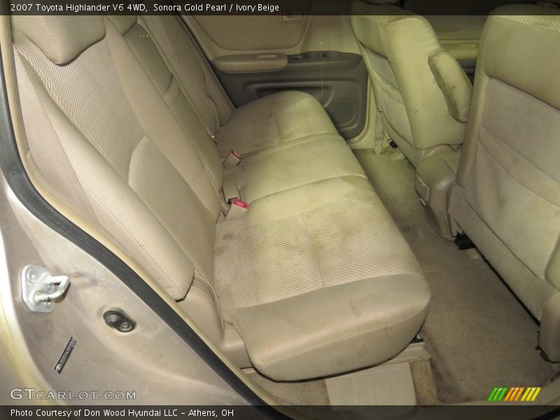 Sonora Gold Pearl / Ivory Beige 2007 Toyota Highlander V6 4WD