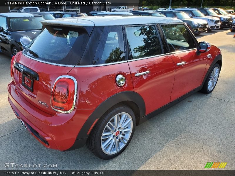 Chili Red / Carbon Black 2019 Mini Hardtop Cooper S 4 Door
