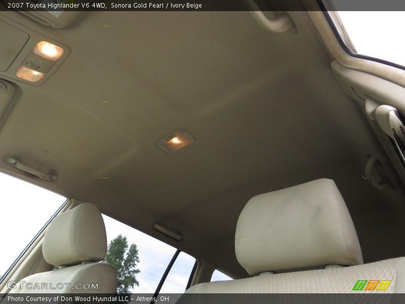 Sonora Gold Pearl / Ivory Beige 2007 Toyota Highlander V6 4WD