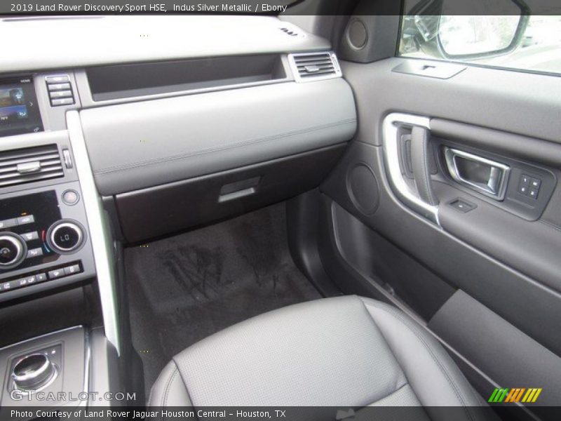 Indus Silver Metallic / Ebony 2019 Land Rover Discovery Sport HSE