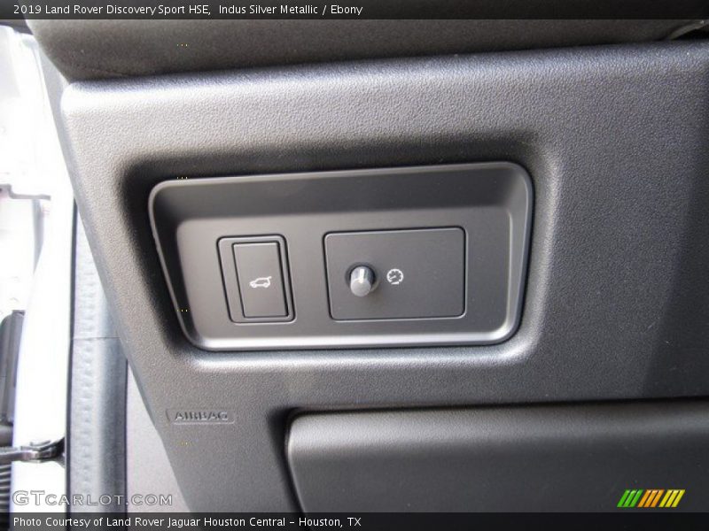 Indus Silver Metallic / Ebony 2019 Land Rover Discovery Sport HSE