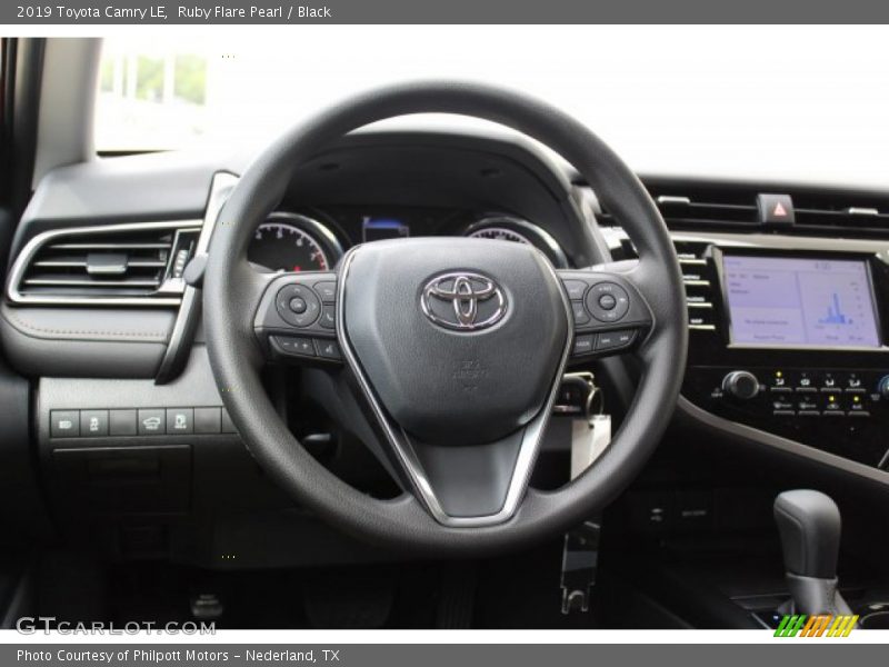 Ruby Flare Pearl / Black 2019 Toyota Camry LE