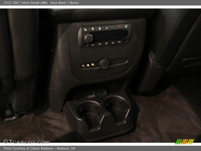 Onyx Black / Ebony 2013 GMC Yukon Denali AWD