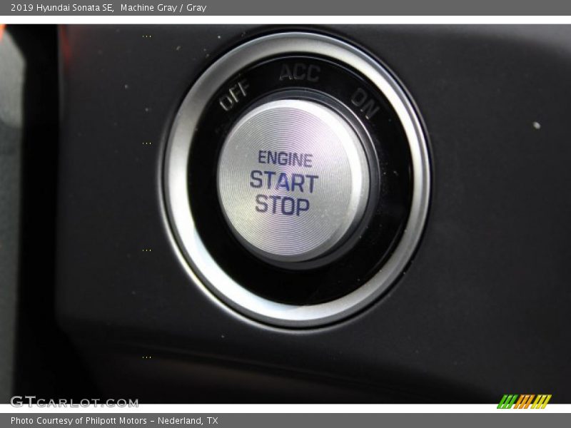 Machine Gray / Gray 2019 Hyundai Sonata SE