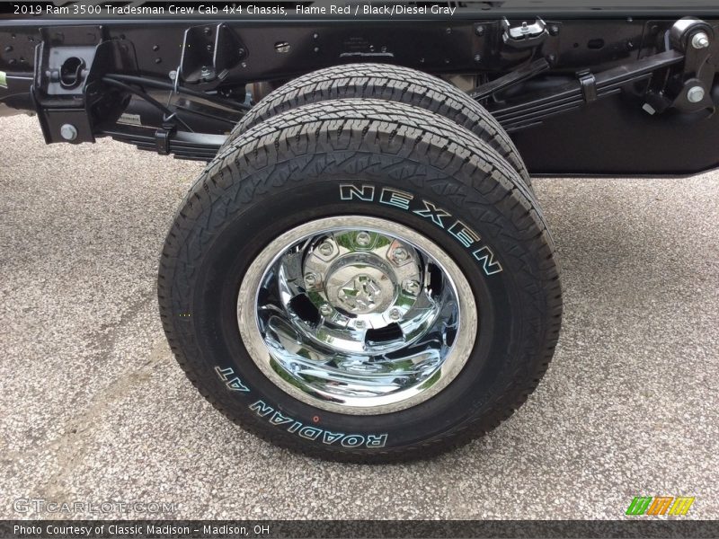 Flame Red / Black/Diesel Gray 2019 Ram 3500 Tradesman Crew Cab 4x4 Chassis