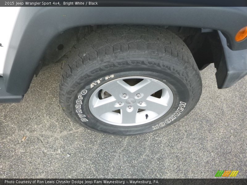 Bright White / Black 2015 Jeep Wrangler Sport 4x4