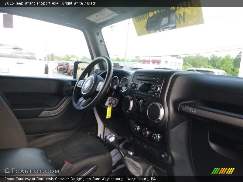 Bright White / Black 2015 Jeep Wrangler Sport 4x4