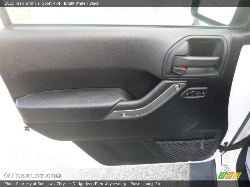 Bright White / Black 2015 Jeep Wrangler Sport 4x4