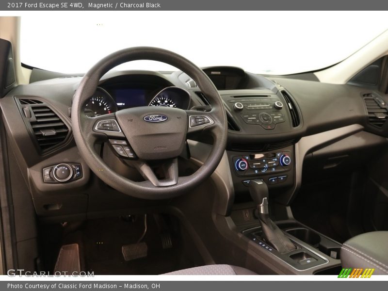 Magnetic / Charcoal Black 2017 Ford Escape SE 4WD