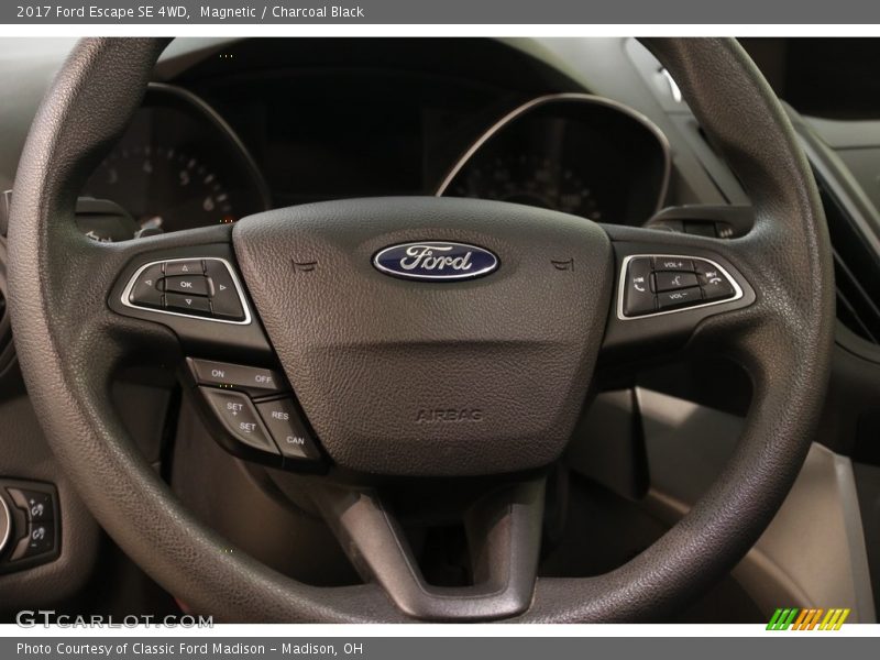 Magnetic / Charcoal Black 2017 Ford Escape SE 4WD