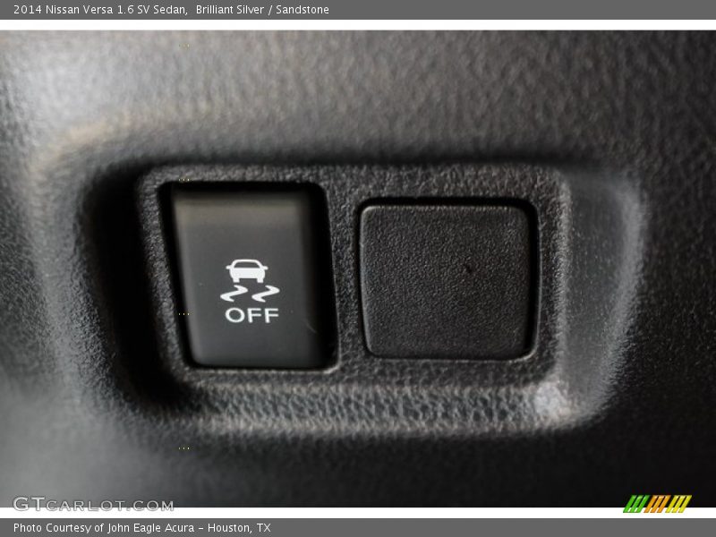 Brilliant Silver / Sandstone 2014 Nissan Versa 1.6 SV Sedan