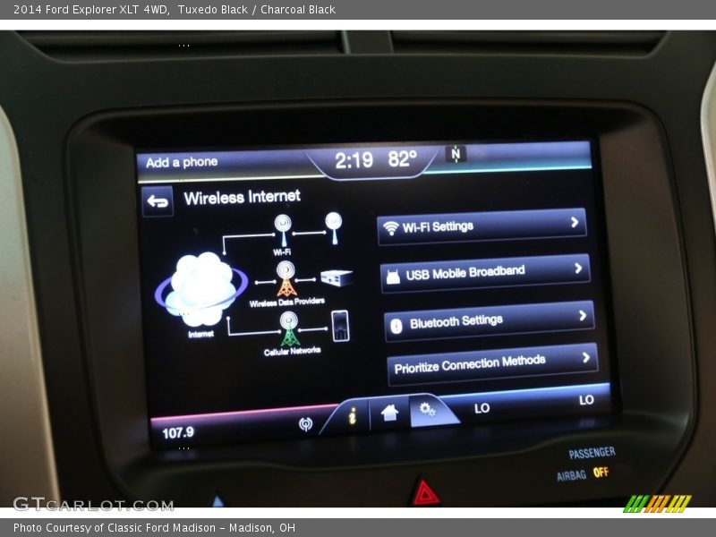 Tuxedo Black / Charcoal Black 2014 Ford Explorer XLT 4WD