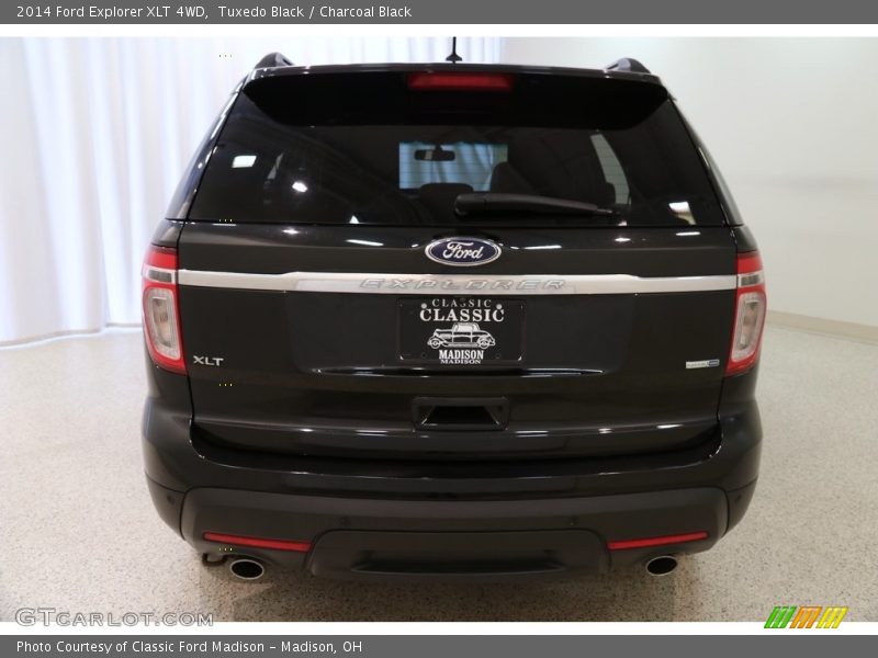 Tuxedo Black / Charcoal Black 2014 Ford Explorer XLT 4WD