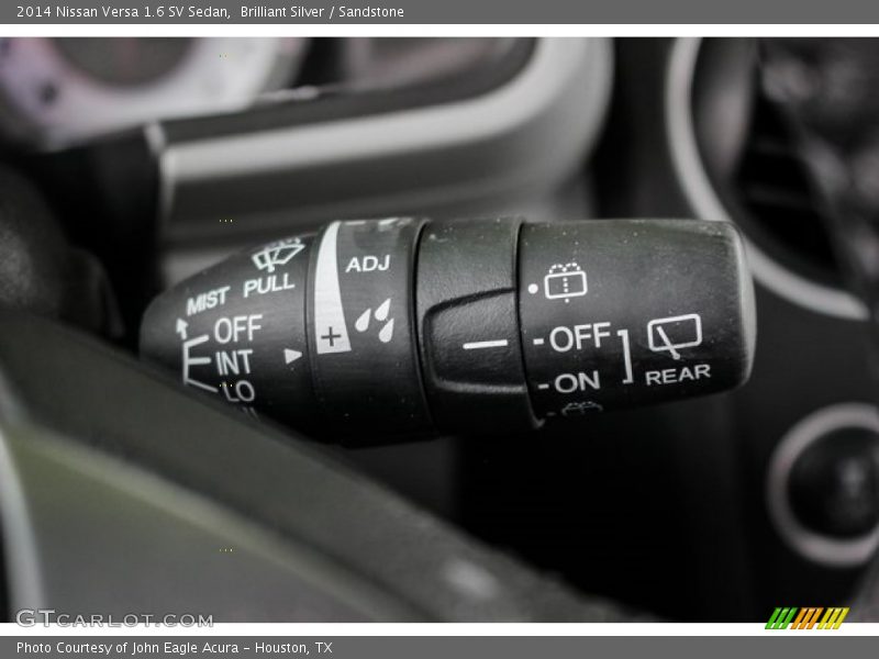 Brilliant Silver / Sandstone 2014 Nissan Versa 1.6 SV Sedan