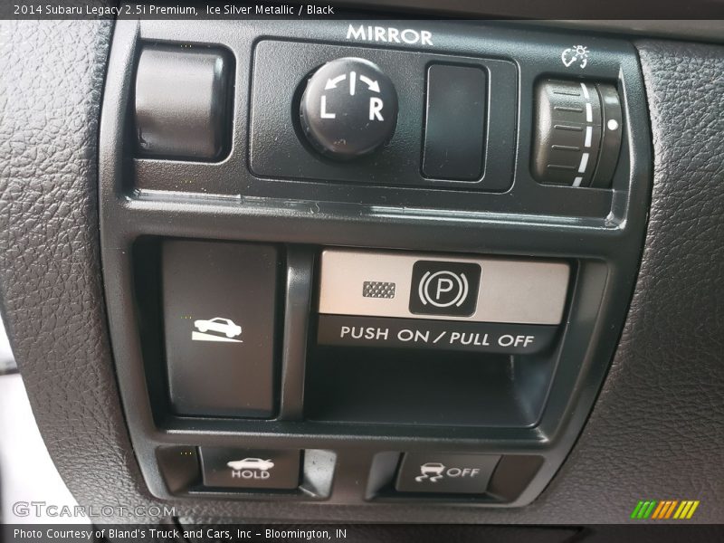Ice Silver Metallic / Black 2014 Subaru Legacy 2.5i Premium