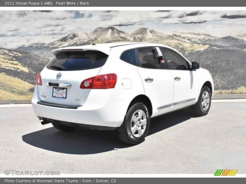 Pearl White / Black 2011 Nissan Rogue S AWD