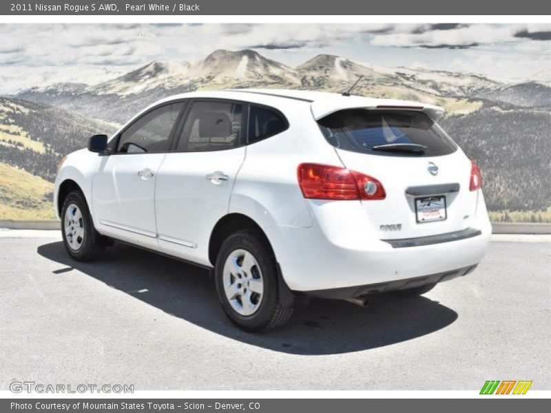 Pearl White / Black 2011 Nissan Rogue S AWD