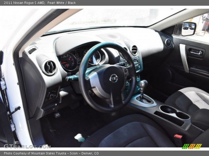 Pearl White / Black 2011 Nissan Rogue S AWD