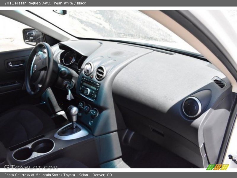 Pearl White / Black 2011 Nissan Rogue S AWD