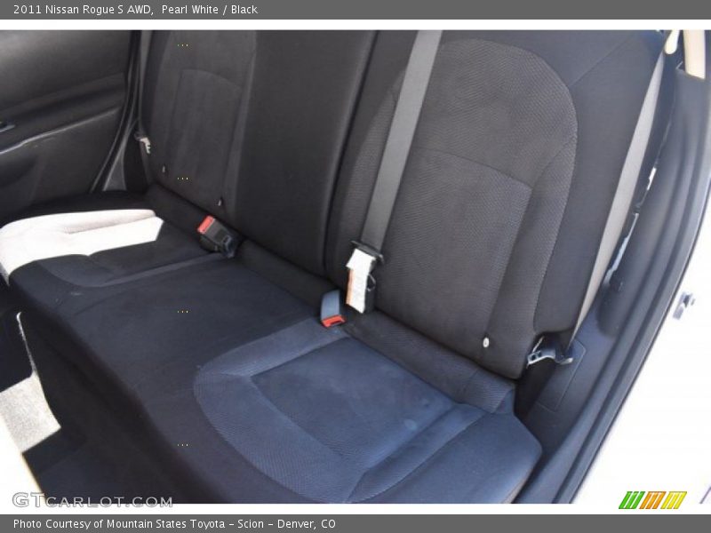 Pearl White / Black 2011 Nissan Rogue S AWD
