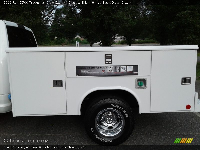 Bright White / Black/Diesel Gray 2019 Ram 3500 Tradesman Crew Cab 4x4 Chassis