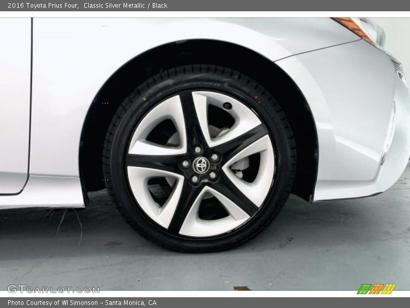 Classic Silver Metallic / Black 2016 Toyota Prius Four