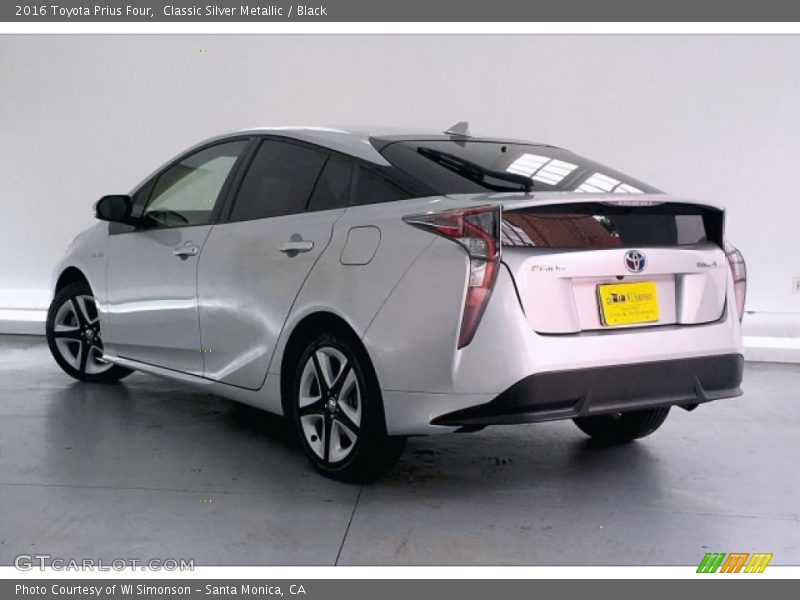 Classic Silver Metallic / Black 2016 Toyota Prius Four