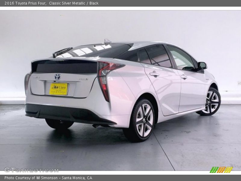 Classic Silver Metallic / Black 2016 Toyota Prius Four