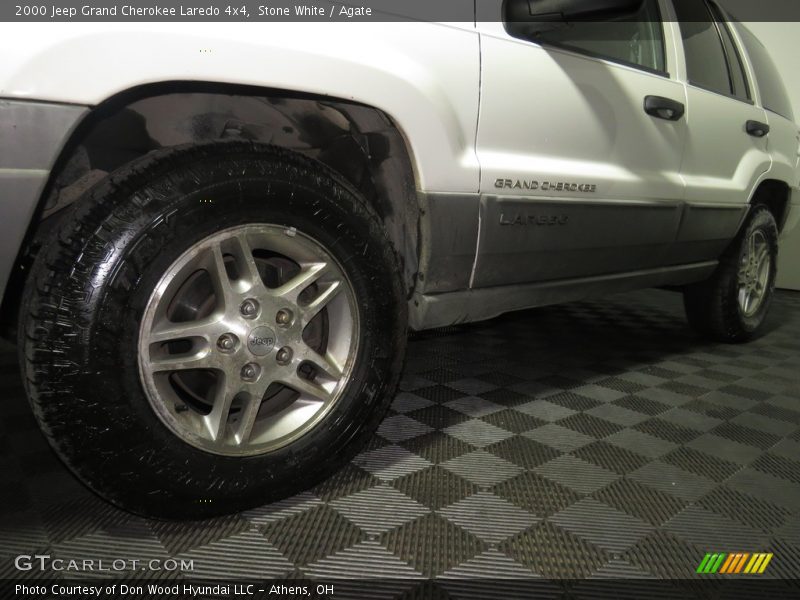 Stone White / Agate 2000 Jeep Grand Cherokee Laredo 4x4