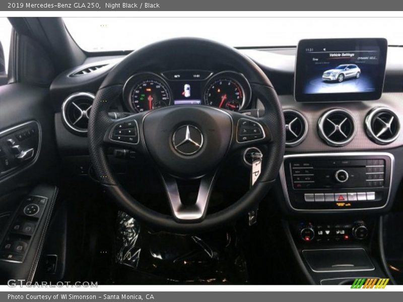 Night Black / Black 2019 Mercedes-Benz GLA 250