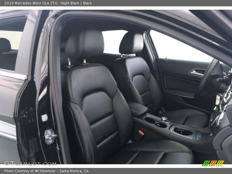 Night Black / Black 2019 Mercedes-Benz GLA 250