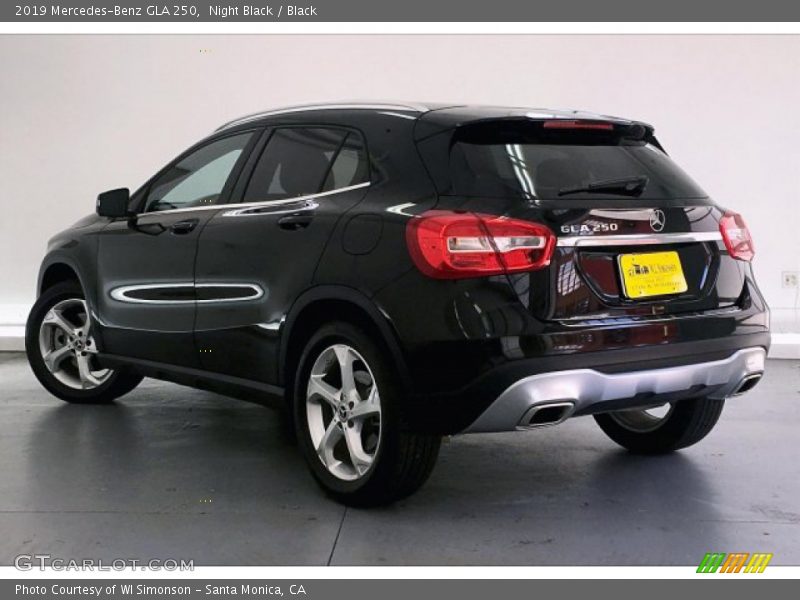Night Black / Black 2019 Mercedes-Benz GLA 250