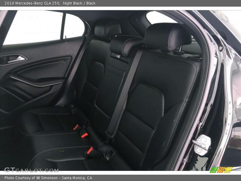 Night Black / Black 2019 Mercedes-Benz GLA 250