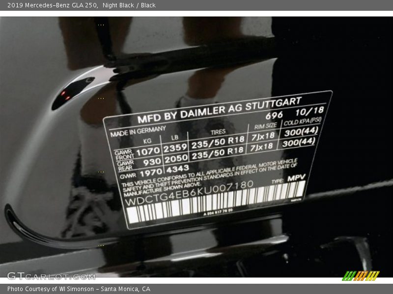 Night Black / Black 2019 Mercedes-Benz GLA 250