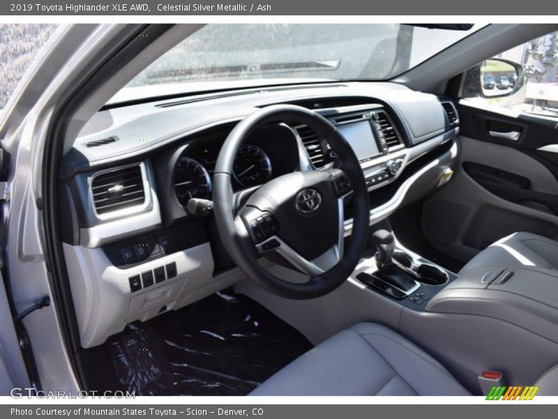 Celestial Silver Metallic / Ash 2019 Toyota Highlander XLE AWD