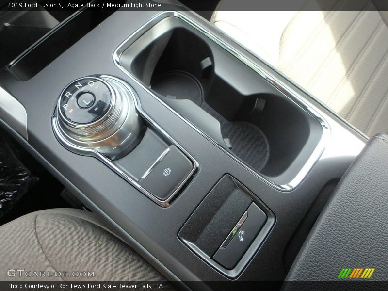 Agate Black / Medium Light Stone 2019 Ford Fusion S