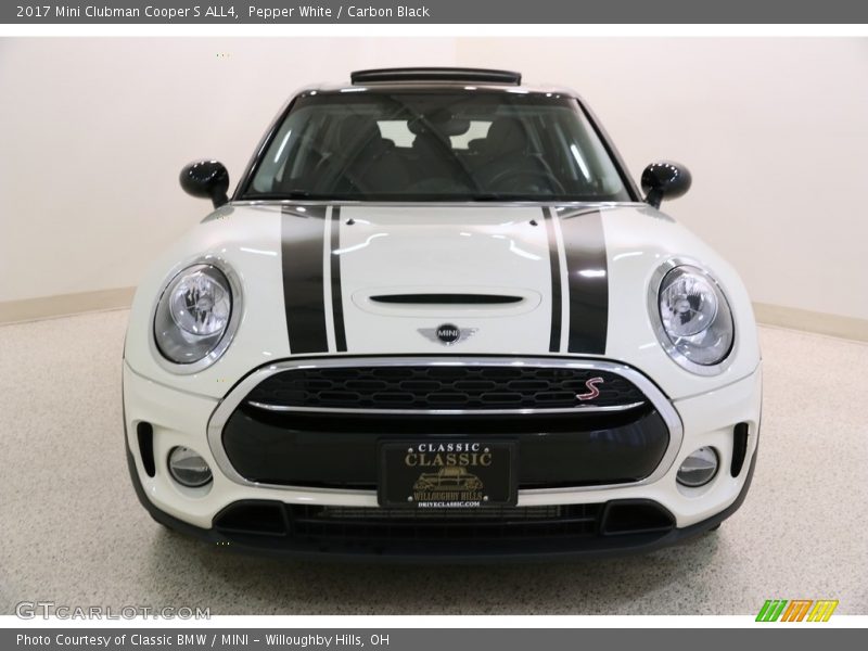 Pepper White / Carbon Black 2017 Mini Clubman Cooper S ALL4