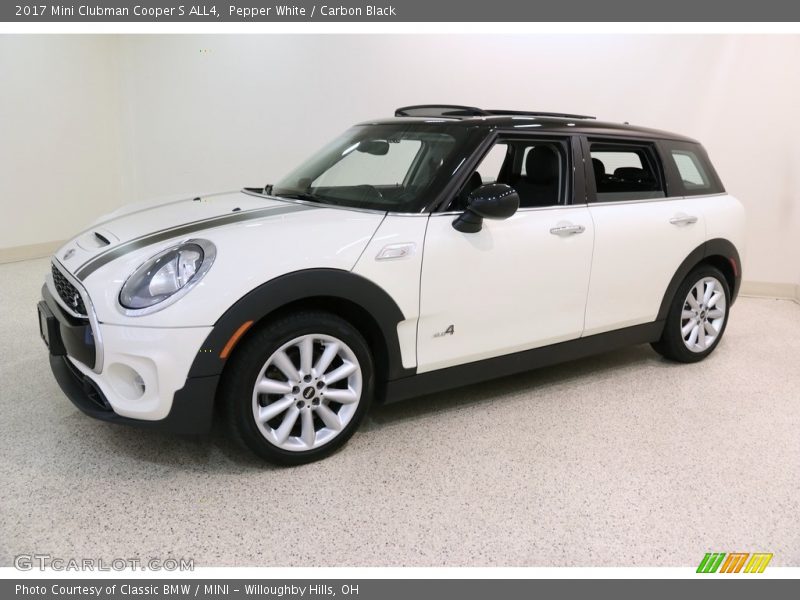 Pepper White / Carbon Black 2017 Mini Clubman Cooper S ALL4