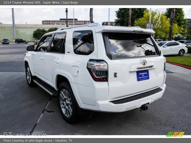 Super White / Sand Beige 2014 Toyota 4Runner SR5