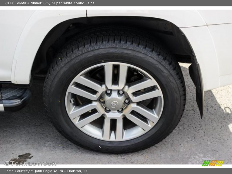 Super White / Sand Beige 2014 Toyota 4Runner SR5