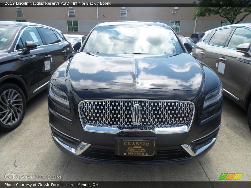 Infinite Black / Ebony 2019 Lincoln Nautilus Reserve AWD