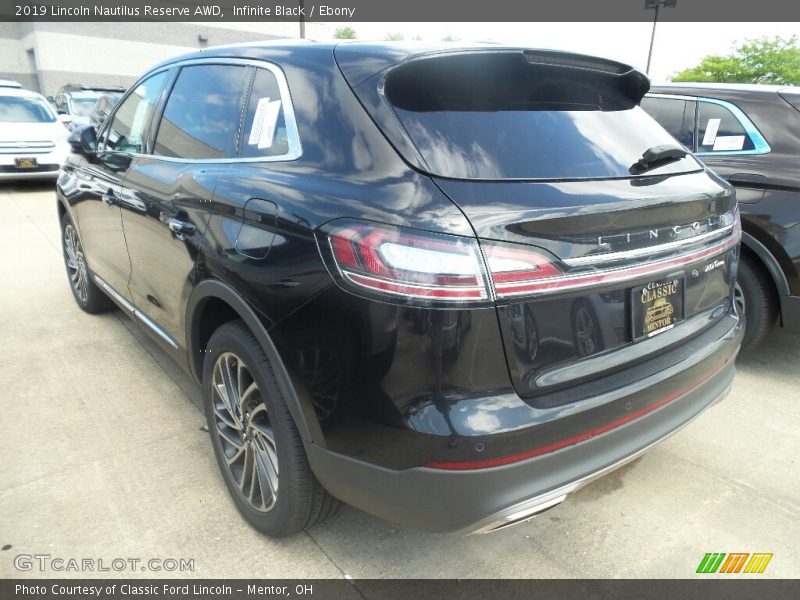 Infinite Black / Ebony 2019 Lincoln Nautilus Reserve AWD